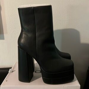 Soda Black Platform Ankle Boots
